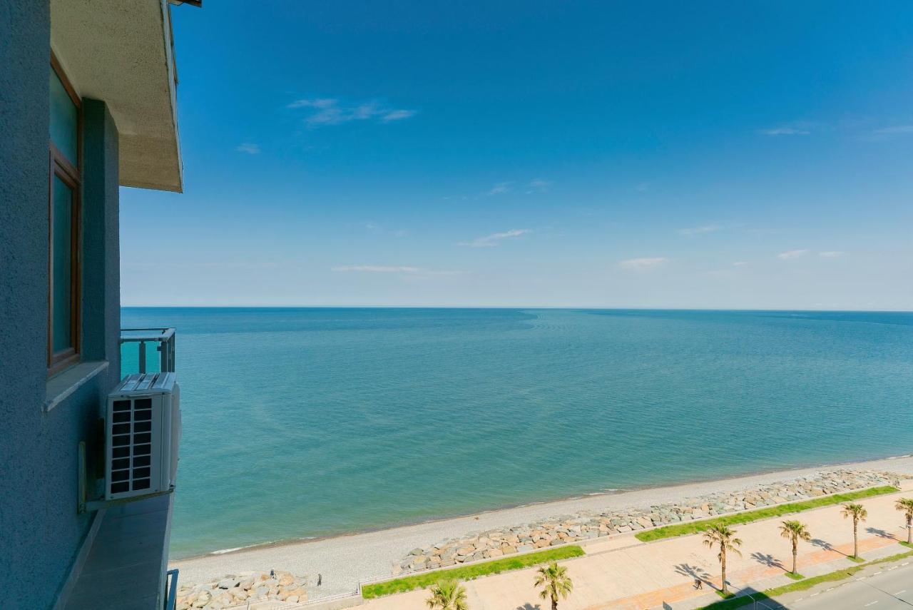 G-Point New Beach Μπατούμι Εξωτερικό φωτογραφία